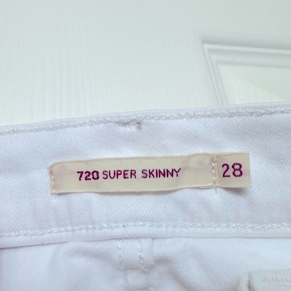 Levi’s 720 Super Skinny Jeans - Picture 3 of 4